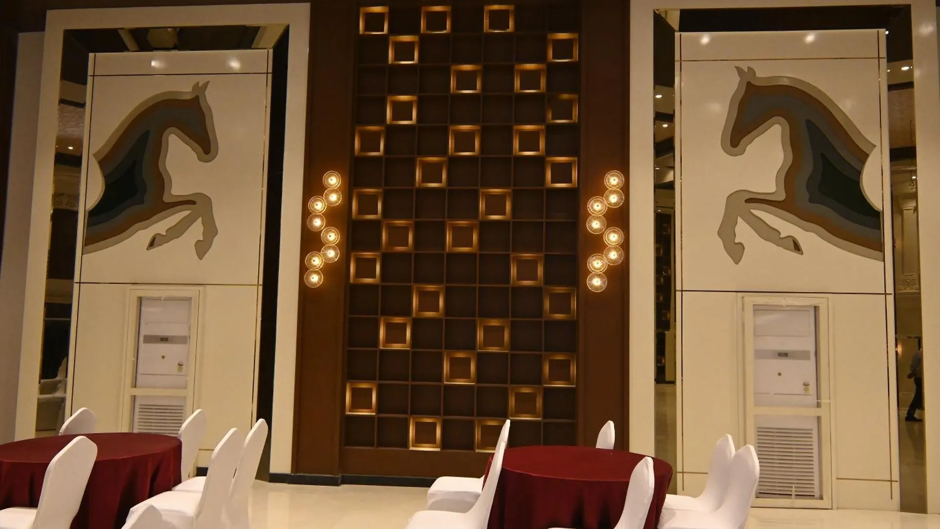 ***  Hotel The Rising Banaras Varanasi India