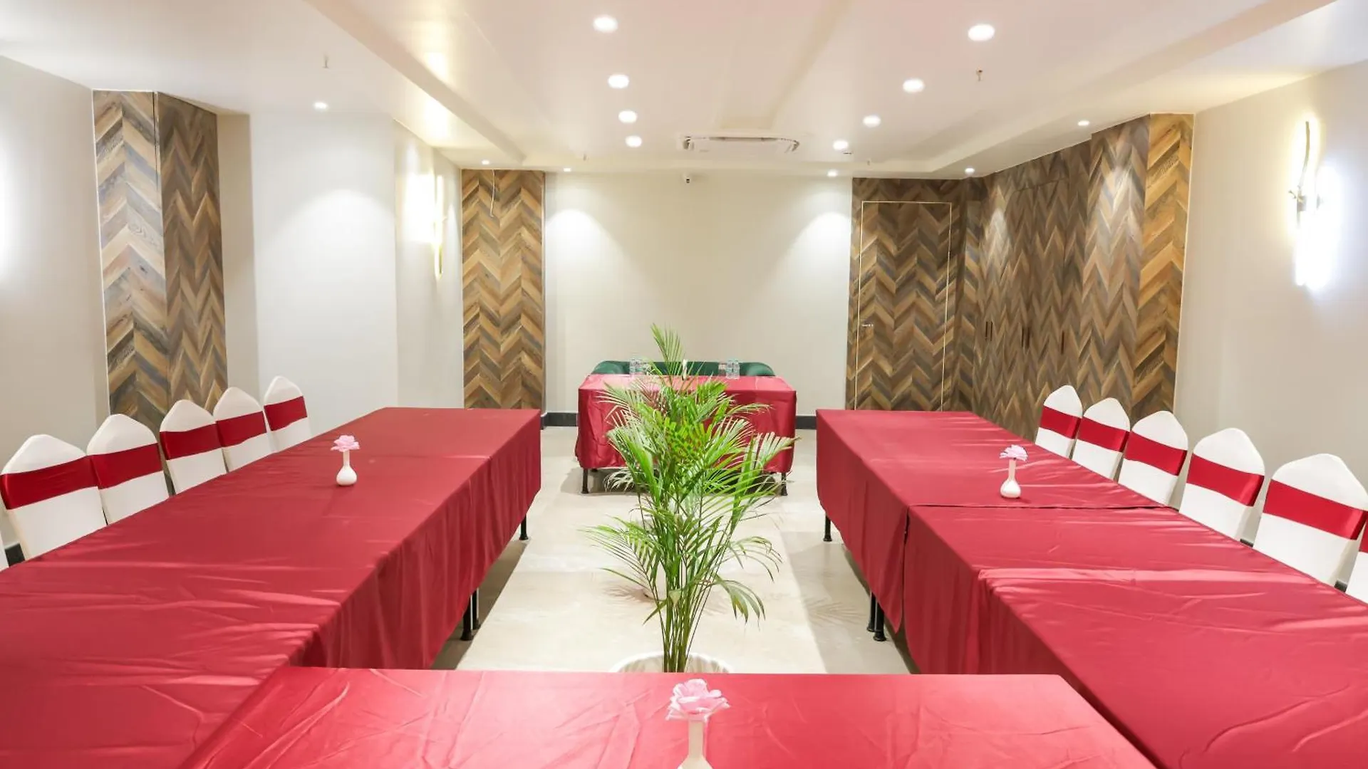 Hotel The Rising Banaras Varanasi